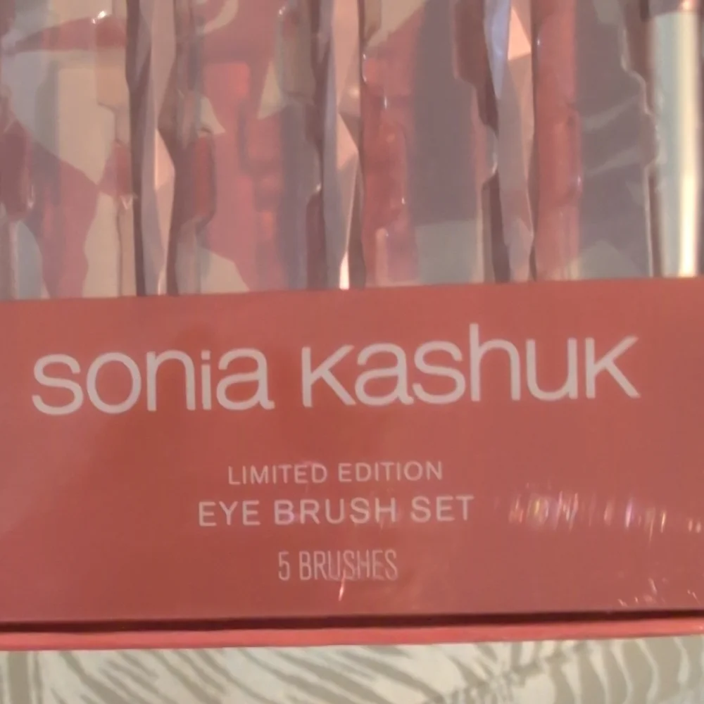 Sonia Kashuk Metallic Brush Set